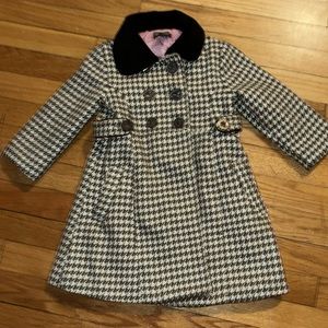 Kenneth Cole reaction houndstooth trench coat